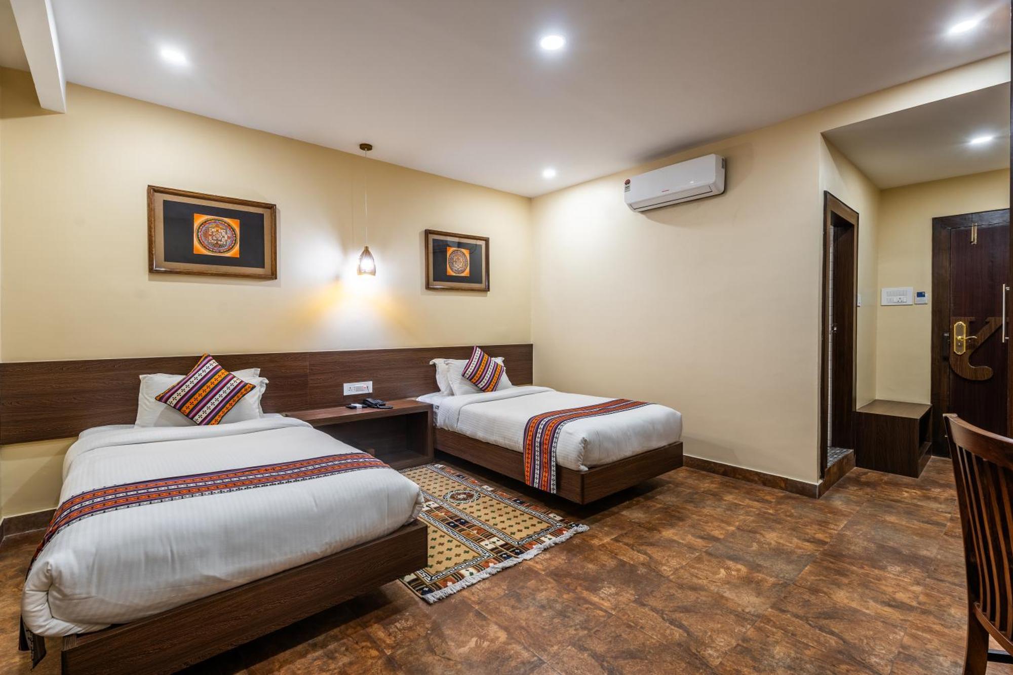 Hotel Yukhang Катманду Екстериор снимка