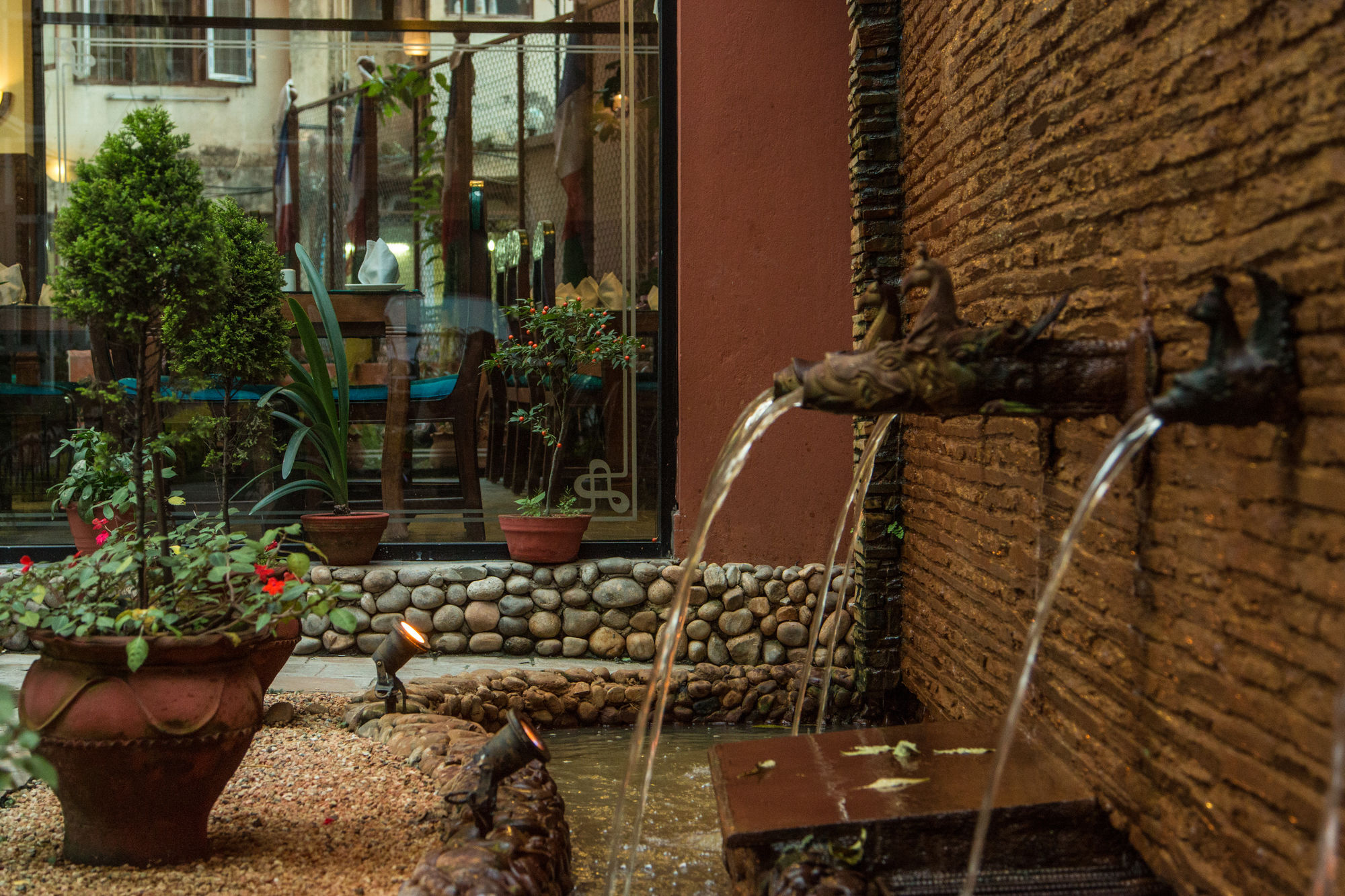 Hotel Yukhang Катманду Екстериор снимка